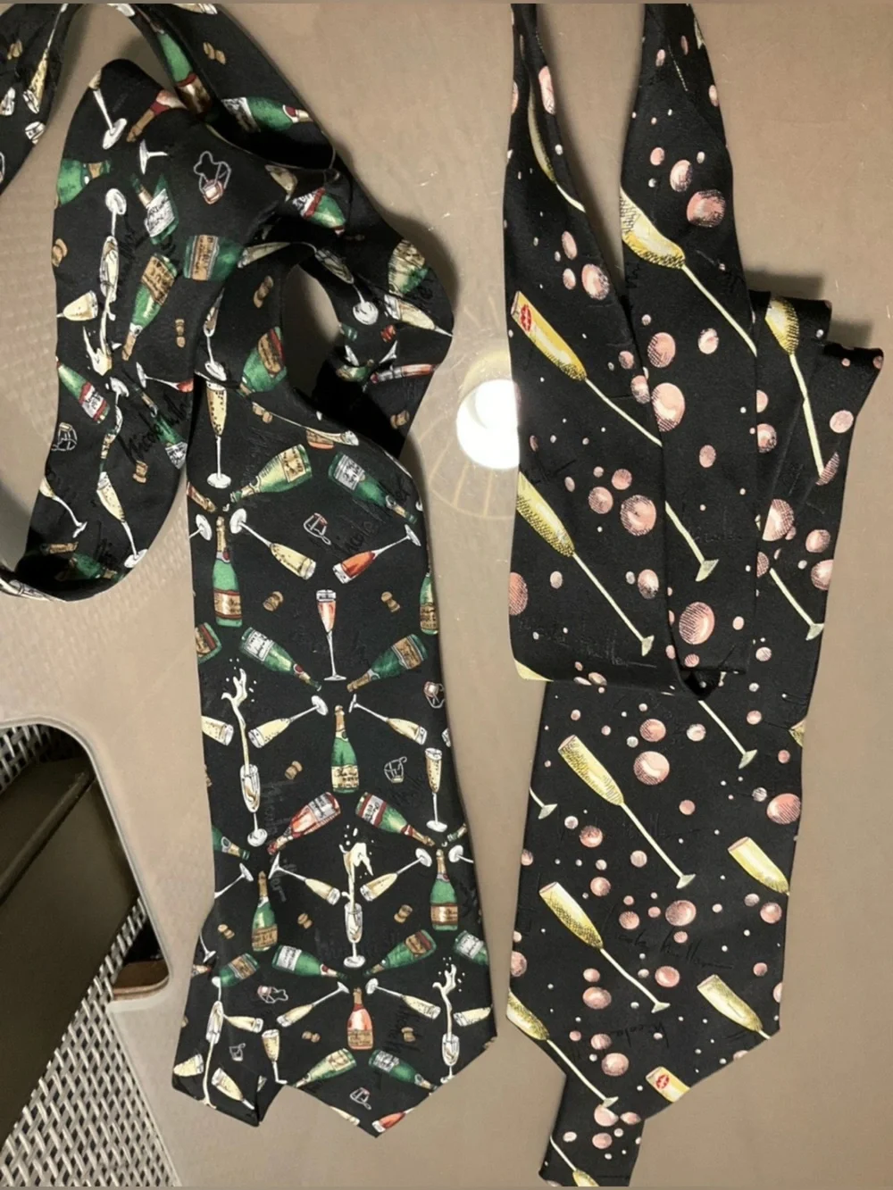 2 Nicole Miller D Hand Sewn 100% Silk Ties Bubbly Champagne Bartender Fest